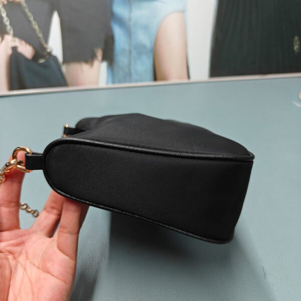 GUESS bag PDD711 size25X16X6.5cm