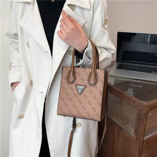 GUESS bag PDD776 size18X8X20cm