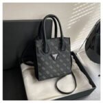 GUESS bag PDD776 size18X8X20cm