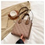 GUESS bag PDD776 size18X8X20cm