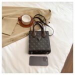 GUESS bag PDD776 size18X8X20cm