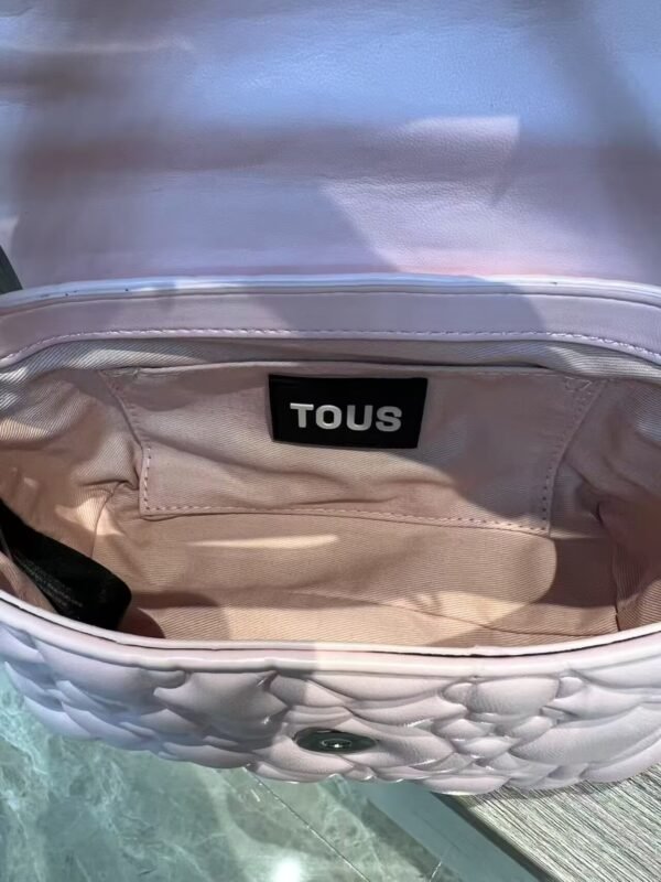 T62070 Bear one shoulder bag