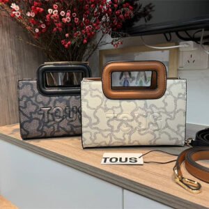 tous small bag 62031 size: 19-8.5-13cm