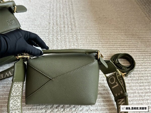 loewe grainy leather puzzle