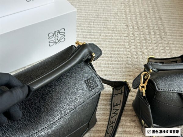 loewe grainy leather puzzle