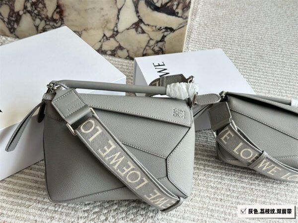 loewe grainy leather puzzle