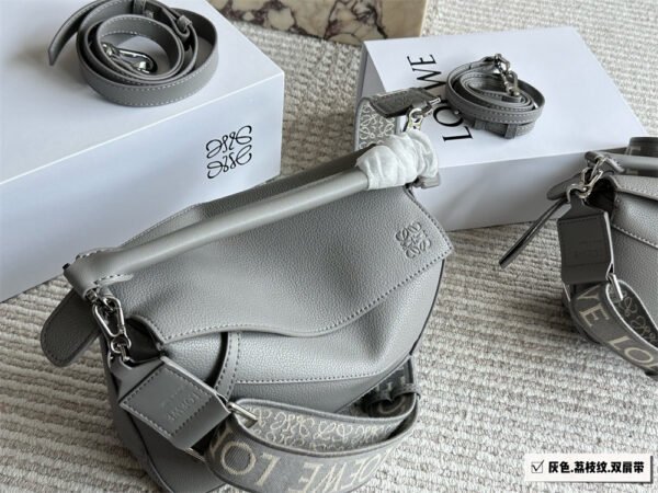 loewe grainy leather puzzle