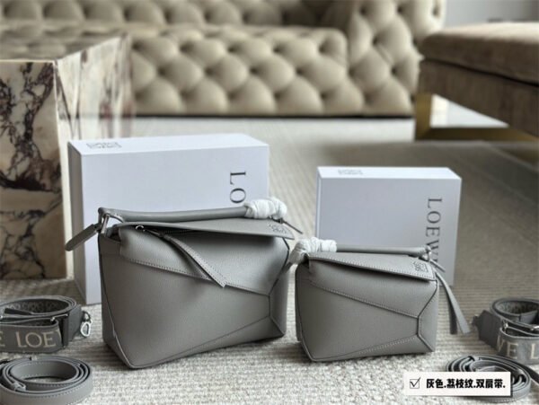 loewe grainy leather puzzle