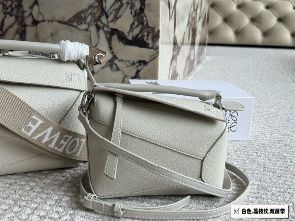 loewe grainy leather puzzle