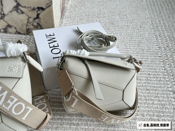 loewe grainy leather puzzle