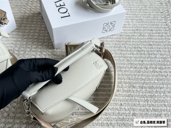 loewe grainy leather puzzle