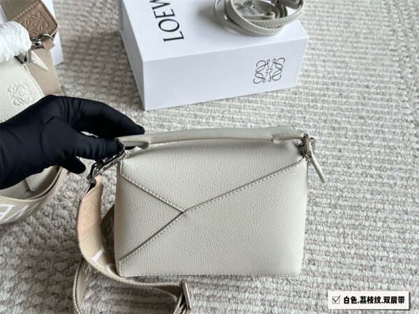 loewe grainy leather puzzle