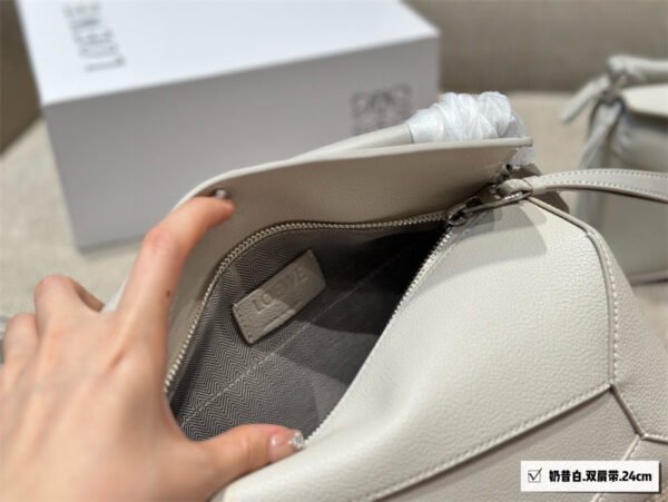 loewe grainy leather puzzle