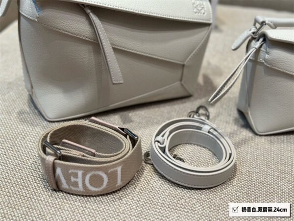 loewe grainy leather puzzle