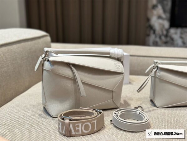 loewe grainy leather puzzle