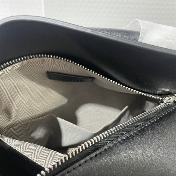 puzzle smooth leather