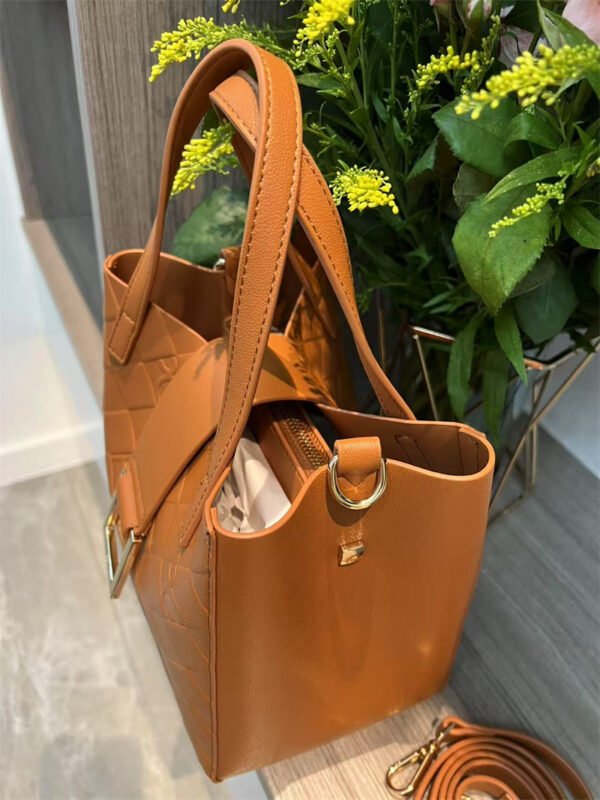 Purificacion Garcia bag P7301 21-22-14cm