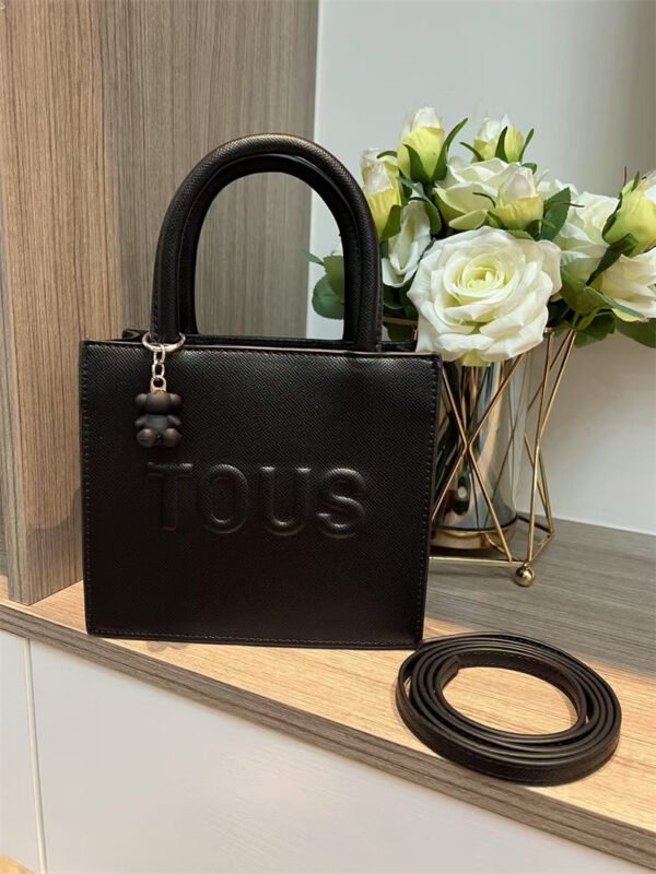 62079 bear bag messenger bags