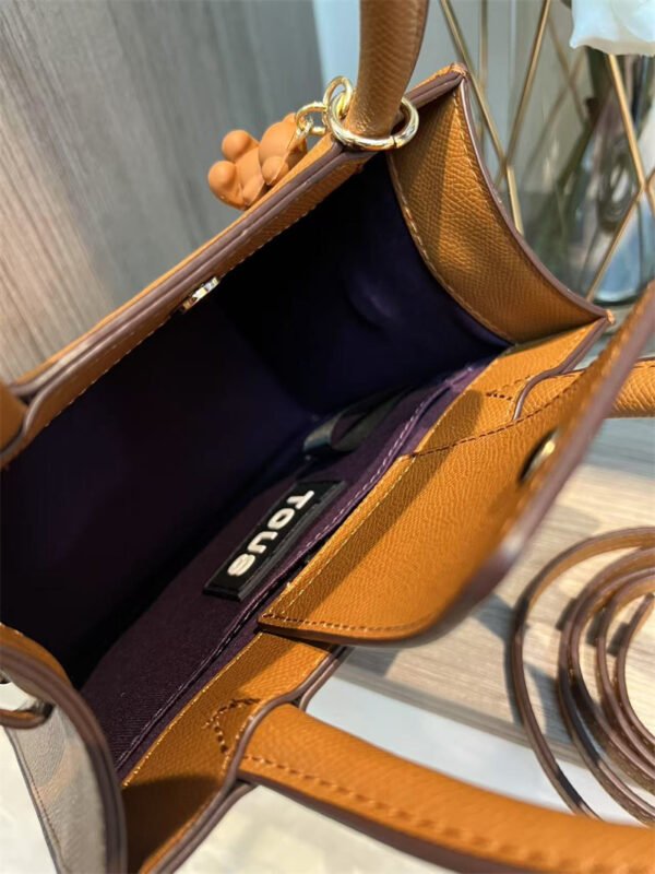 62079 bear bag messenger bags