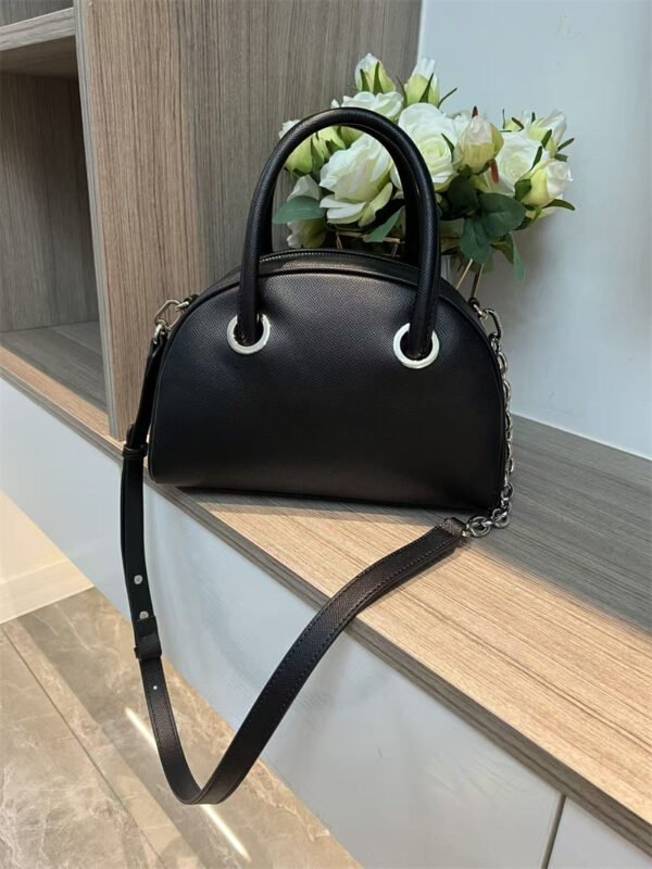 62080 new bear bag high quality handbag