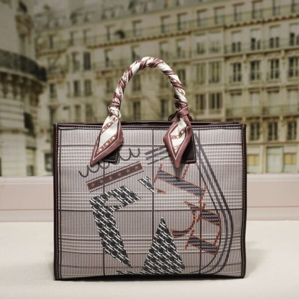 chch bag 210510 33.5x13x28cm