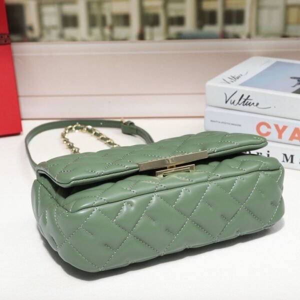 CHCH Bag 221021 25X7X14CM