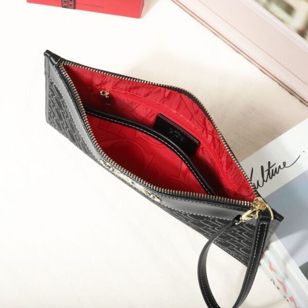 chch bag 230428 28x19x0.5cm