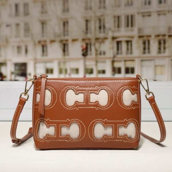 CHCH bag 240323 22.5x6.5x15