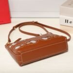 CHCH bag 240323 22.5x6.5x15