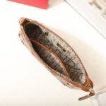 CHCH bag 240323 22.5x6.5x15