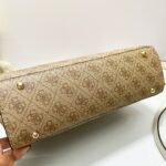 guess bag BG787906尺寸29×18×23.5cm