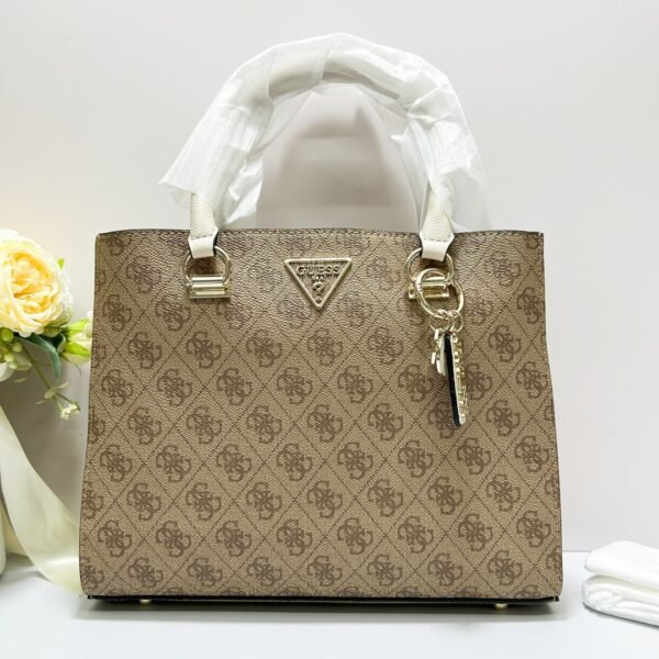 guess bag BG787906尺寸29×18×23.5cm