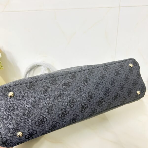 guess bag SG877823 尺寸31.5x11×29cm