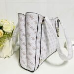 guess bag VG949323 尺寸33.5x10x26.5cm