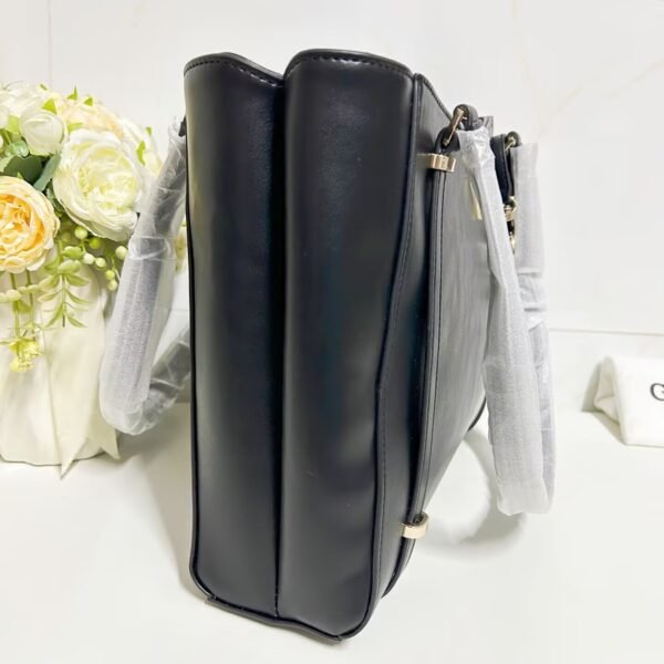 guess bag VG949323 尺寸33.5x10x26.5cm