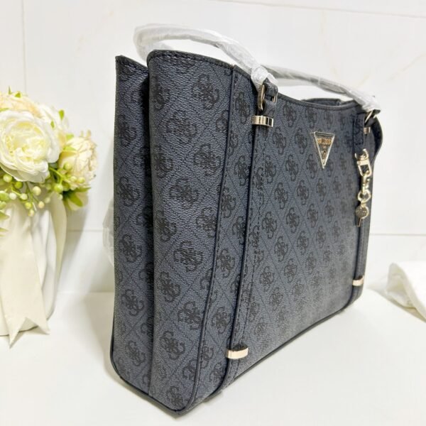 guess bag VG949323 尺寸33.5x10x26.5cm