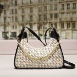 chch bag 230626 28x7x21cm