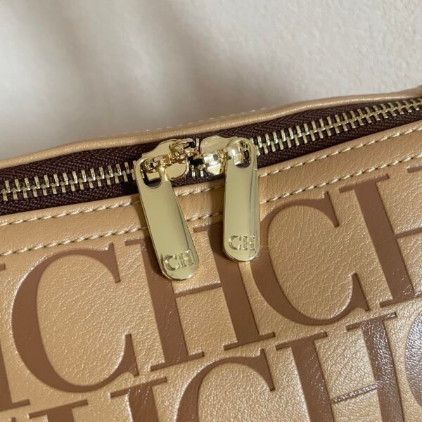 CHCH bag 240433 size 29.5x13x16.5cm