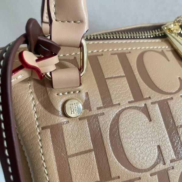 CHCH bag 240433 size 29.5x13x16.5cm