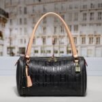 CHCH bag 240433 size 29.5x13x16.5cm