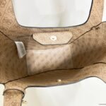 Guess bag BG964022 25.5×12×29cm 袋口44.5cm