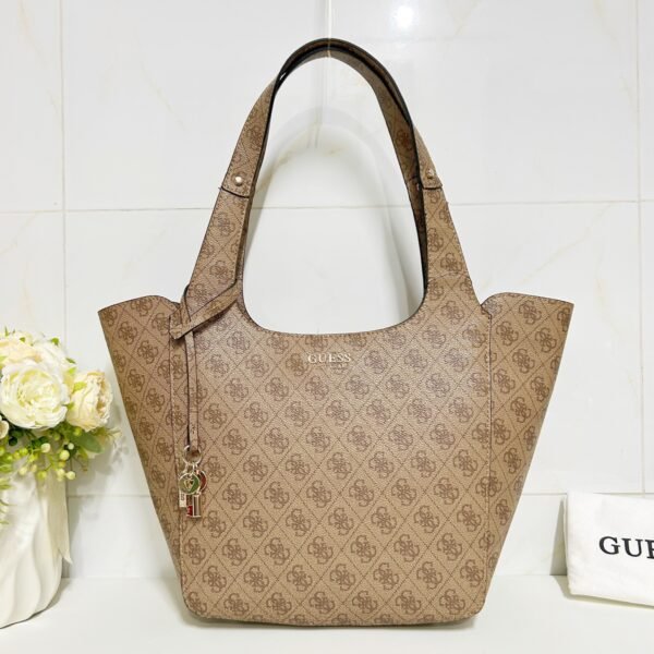 Guess bag BG964022 25.5×12×29cm 袋口44.5cm