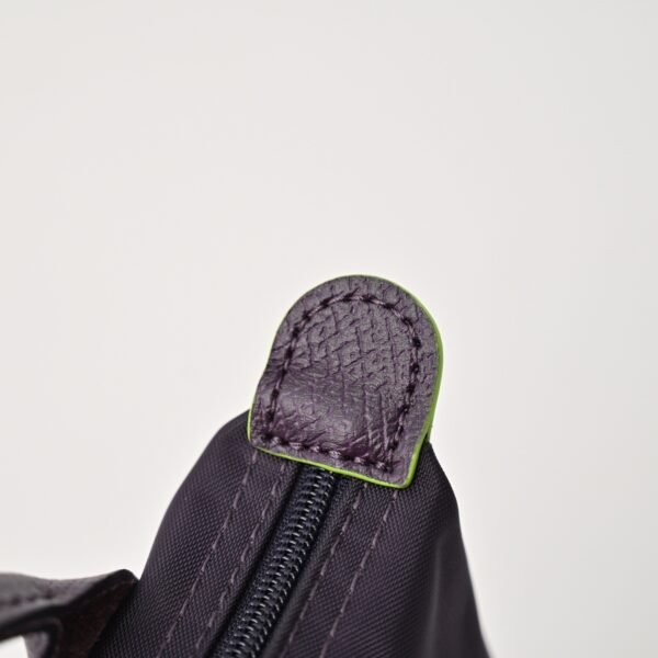 Longchamp LC01