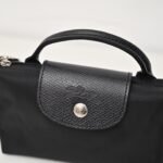 Longchamp LC01