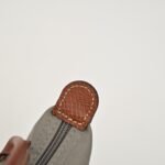 Longchamp LC01