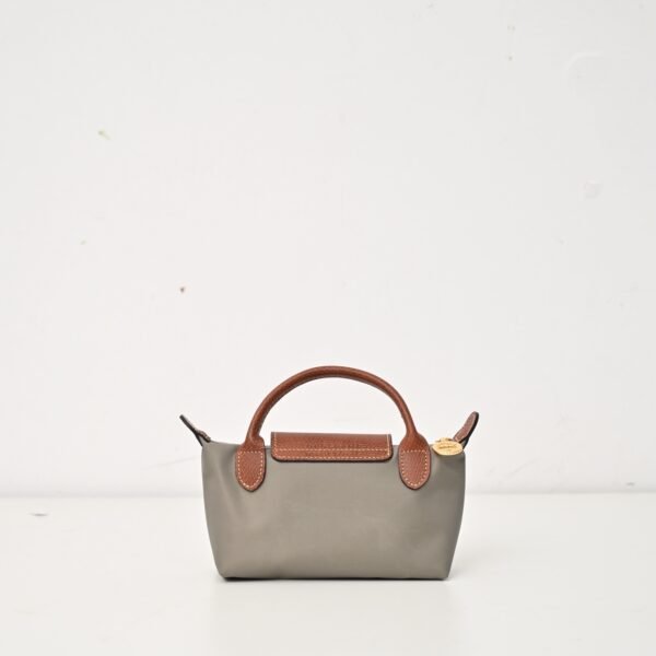 Longchamp LC01