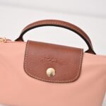 Longchamp LC01