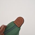 Longchamp LC01