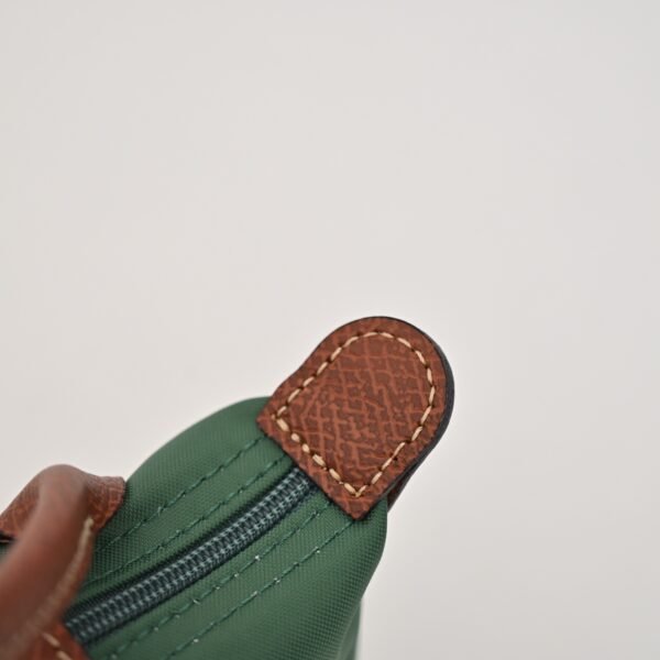 Longchamp LC01