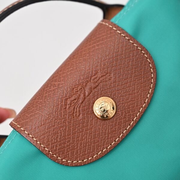 Longchamp LC01